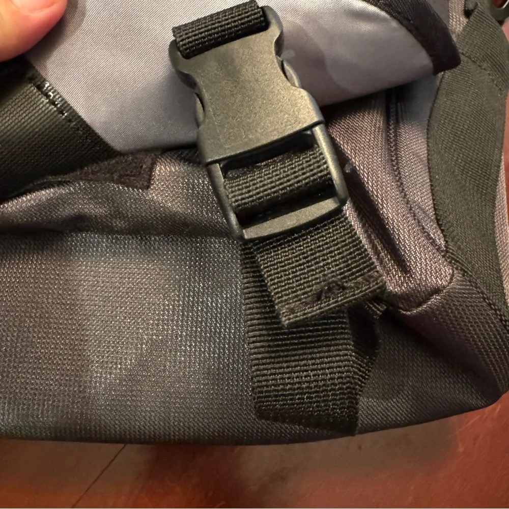 Nike Messenger Laptop Travel Bag w/ HP Logo